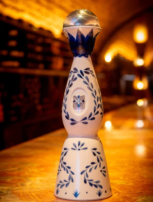 Clase Azul