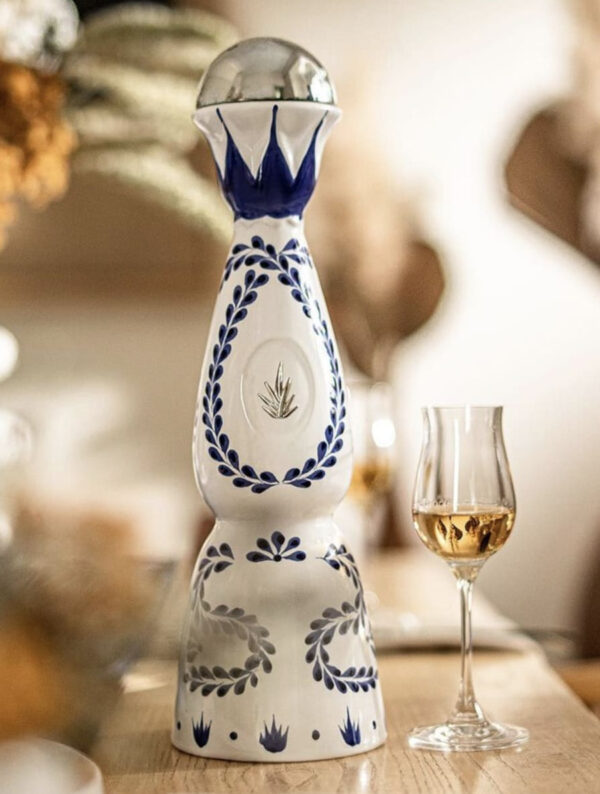 Clase Azul - Image 2